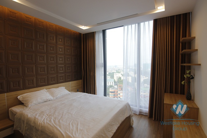 Modern two bedrooms apartment for rent in Vinhomes Metropolis, Ba Dinh district, Ha Noi